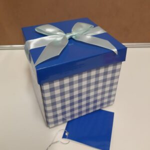 S Kockás ajándékdoboz